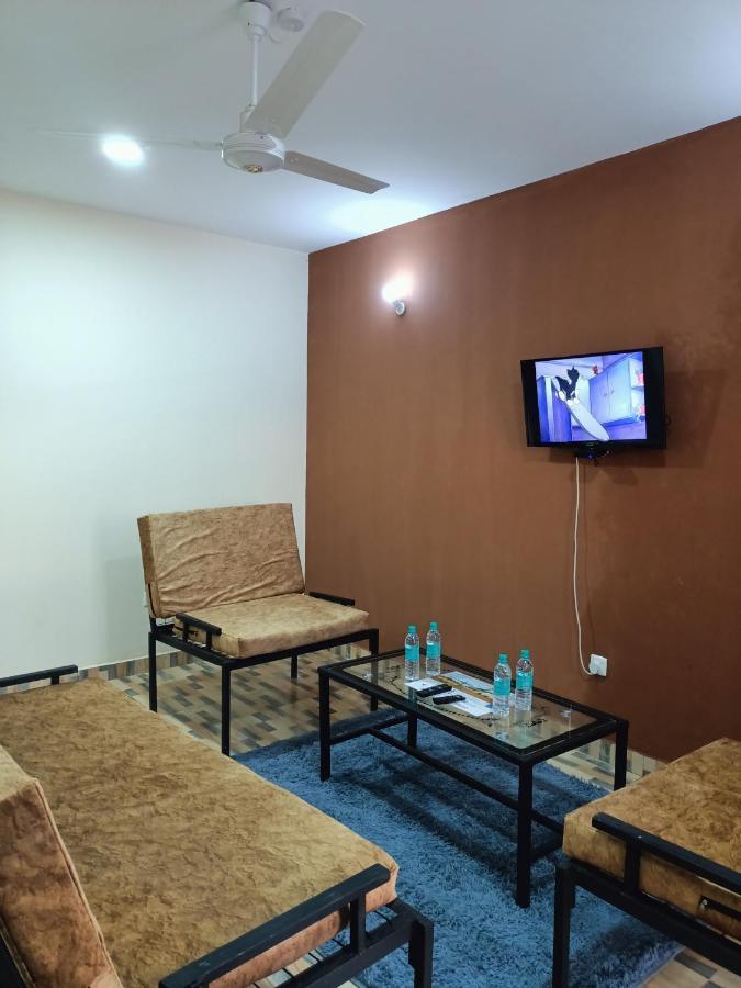1 Bedroom Fully Furnished Luxurious Apartment Voi Town ภายนอก รูปภาพ