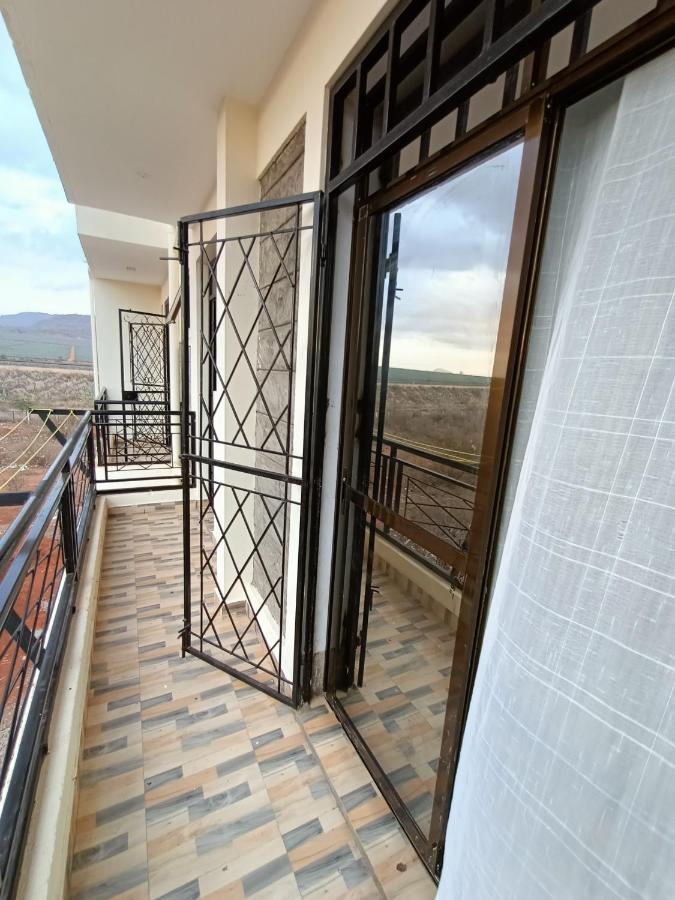 1 Bedroom Fully Furnished Luxurious Apartment Voi Town ภายนอก รูปภาพ