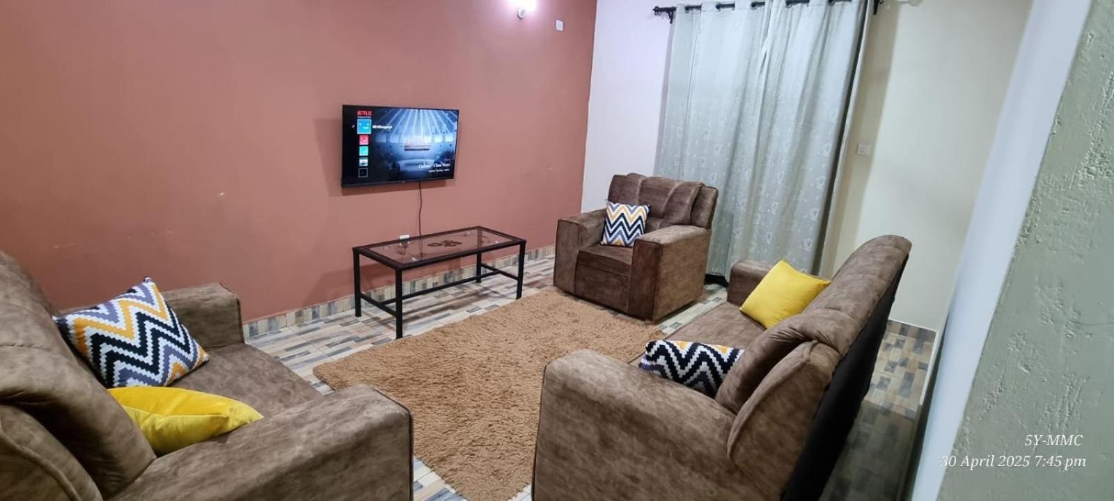1 Bedroom Fully Furnished Luxurious Apartment Voi Town ภายนอก รูปภาพ